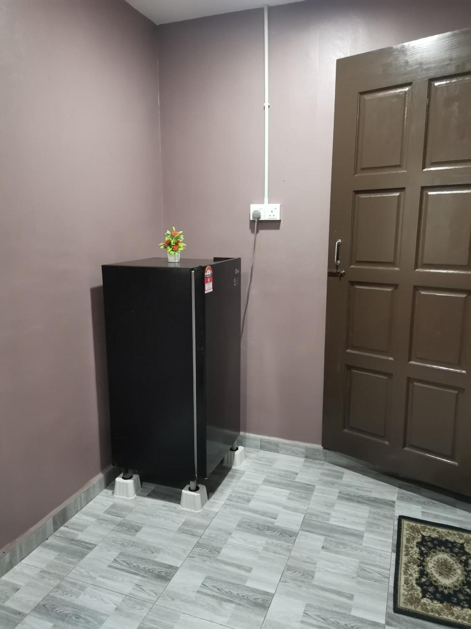 Oyo Home 90348 Inspire Rooms Pantai Cenang  Exterior photo