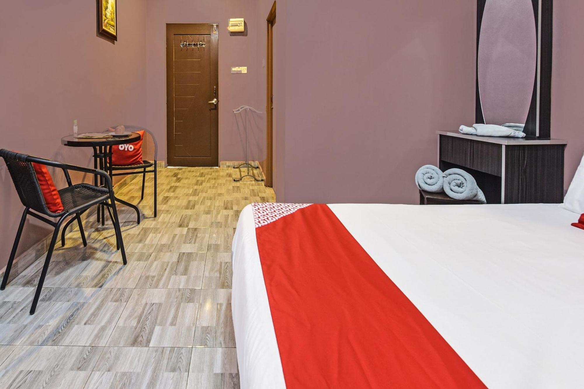 Oyo Home 90348 Inspire Rooms Pantai Cenang  Exterior photo