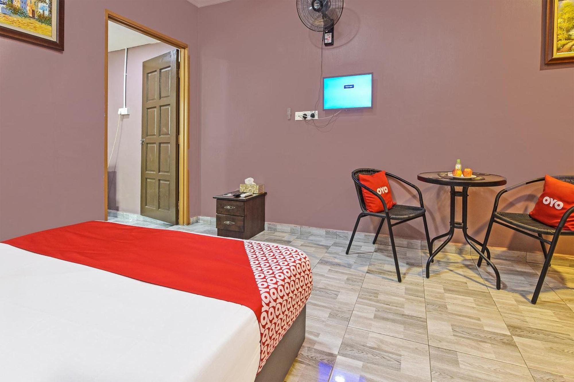 Oyo Home 90348 Inspire Rooms Pantai Cenang  Exterior photo