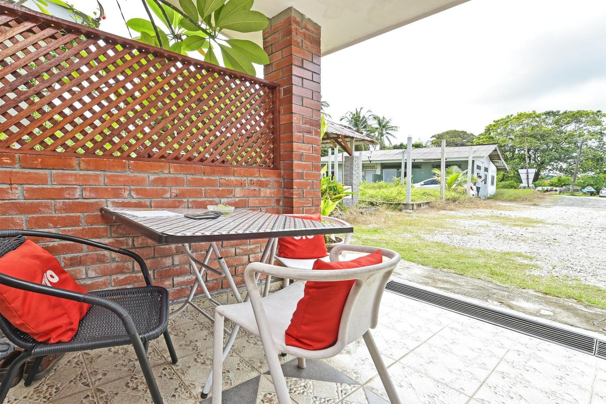 Oyo Home 90348 Inspire Rooms Pantai Cenang  Exterior photo