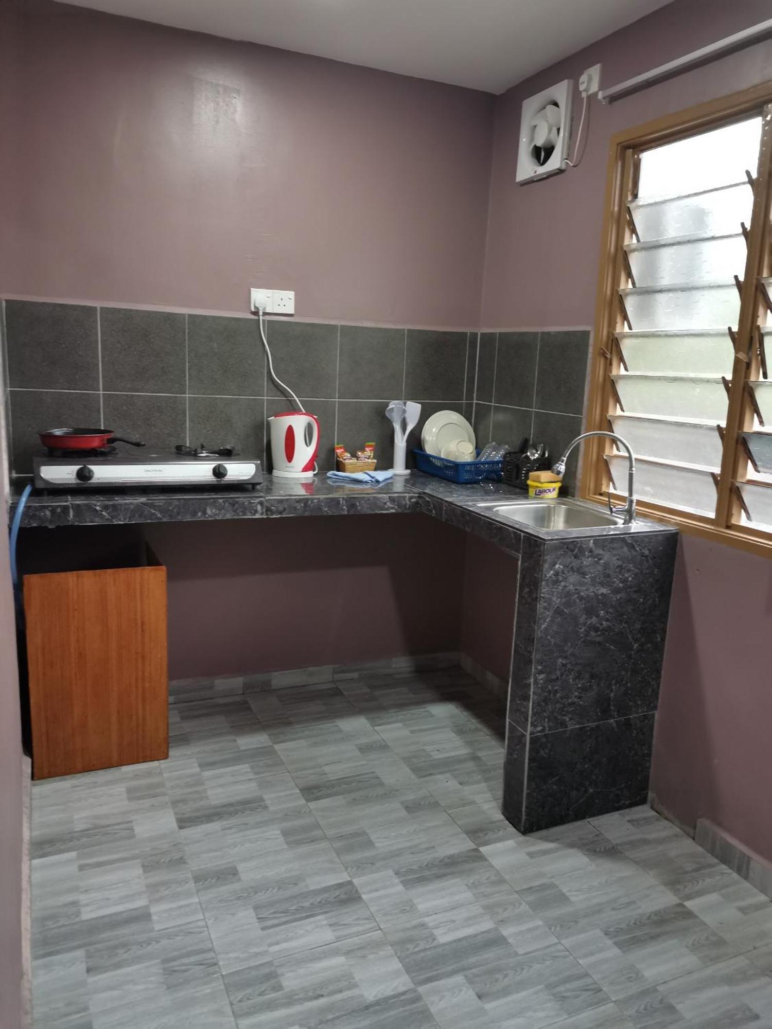 Oyo Home 90348 Inspire Rooms Pantai Cenang  Exterior photo