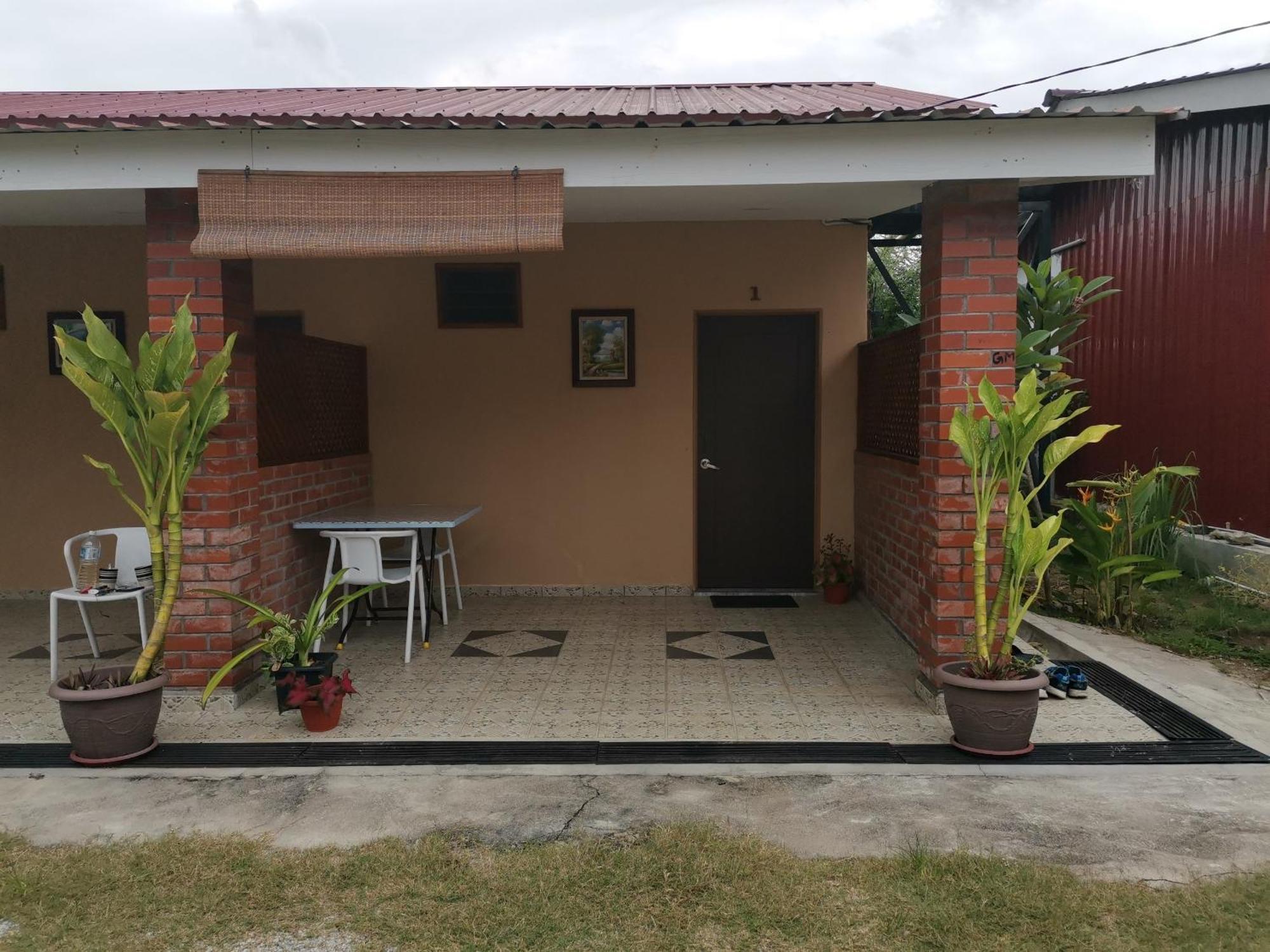 Oyo Home 90348 Inspire Rooms Pantai Cenang  Exterior photo
