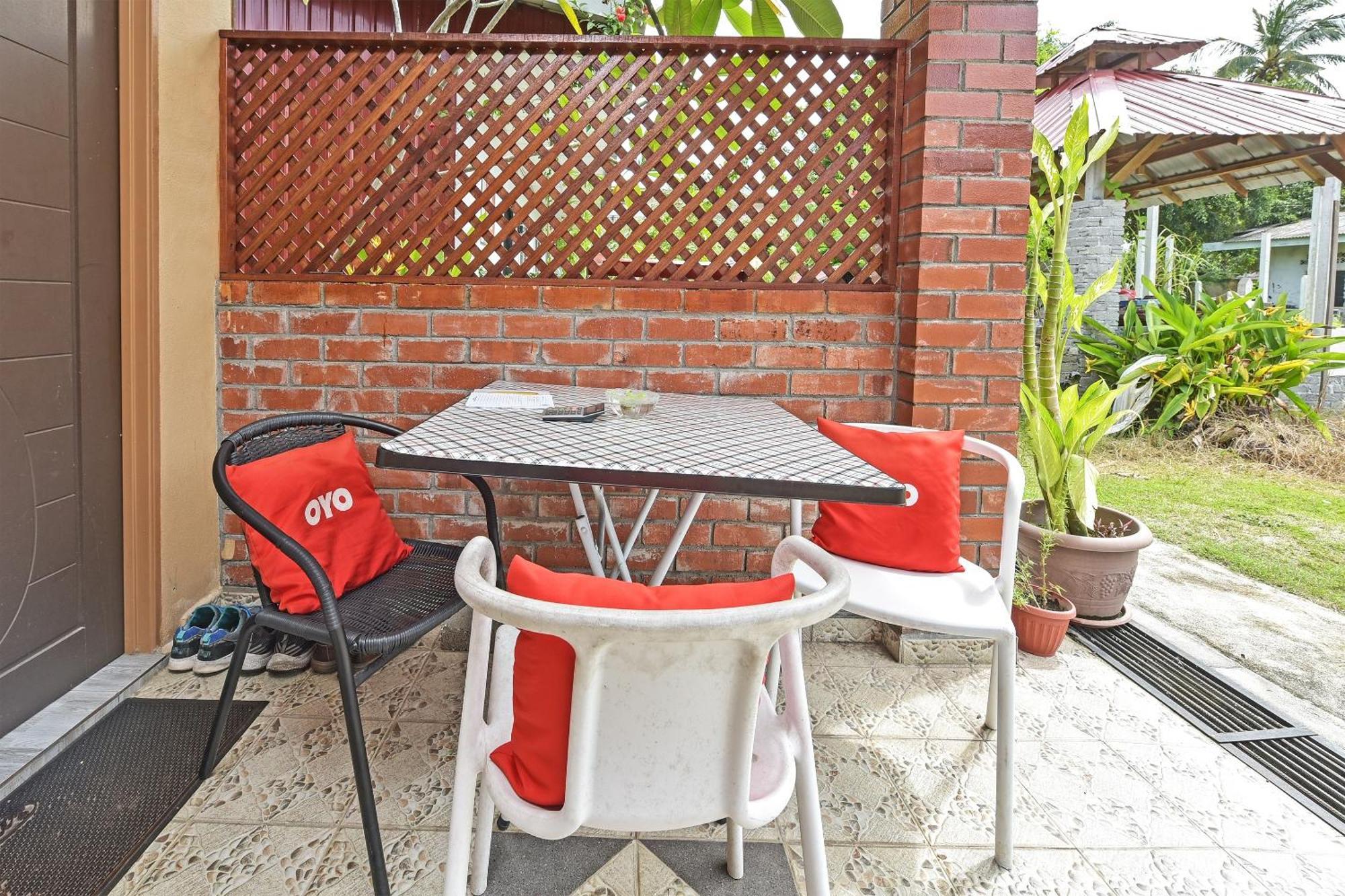 Oyo Home 90348 Inspire Rooms Pantai Cenang  Exterior photo