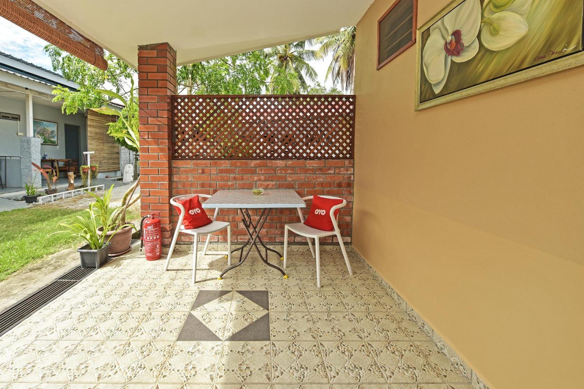 Oyo Home 90348 Inspire Rooms Pantai Cenang  Exterior photo