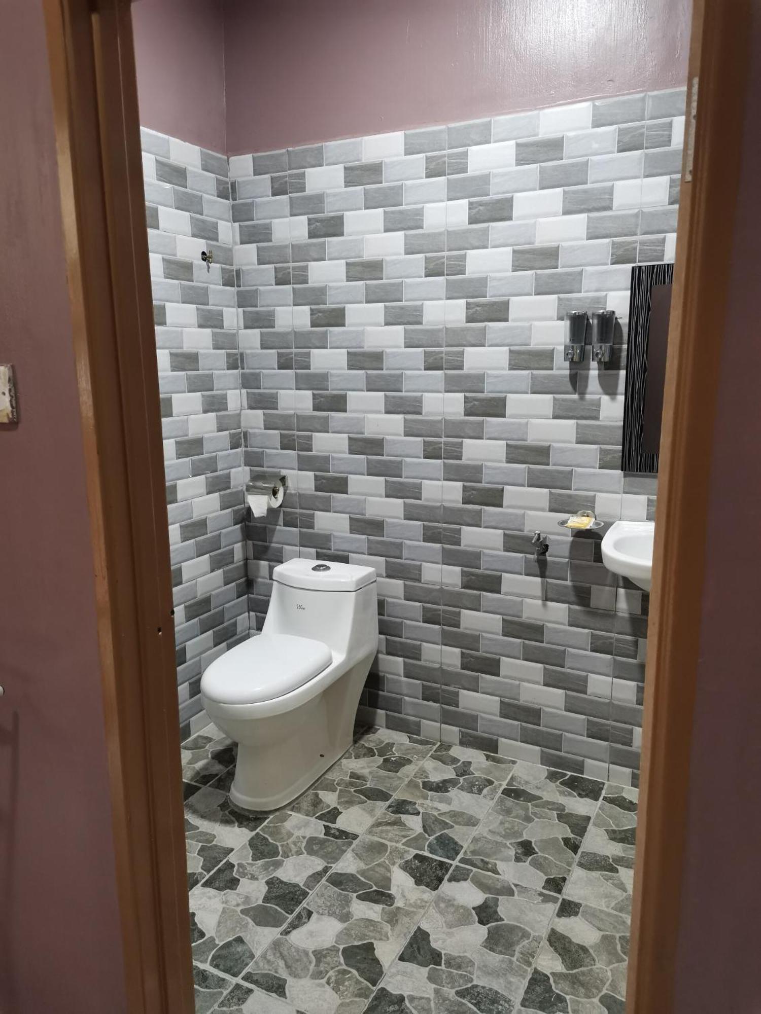 Oyo Home 90348 Inspire Rooms Pantai Cenang  Exterior photo