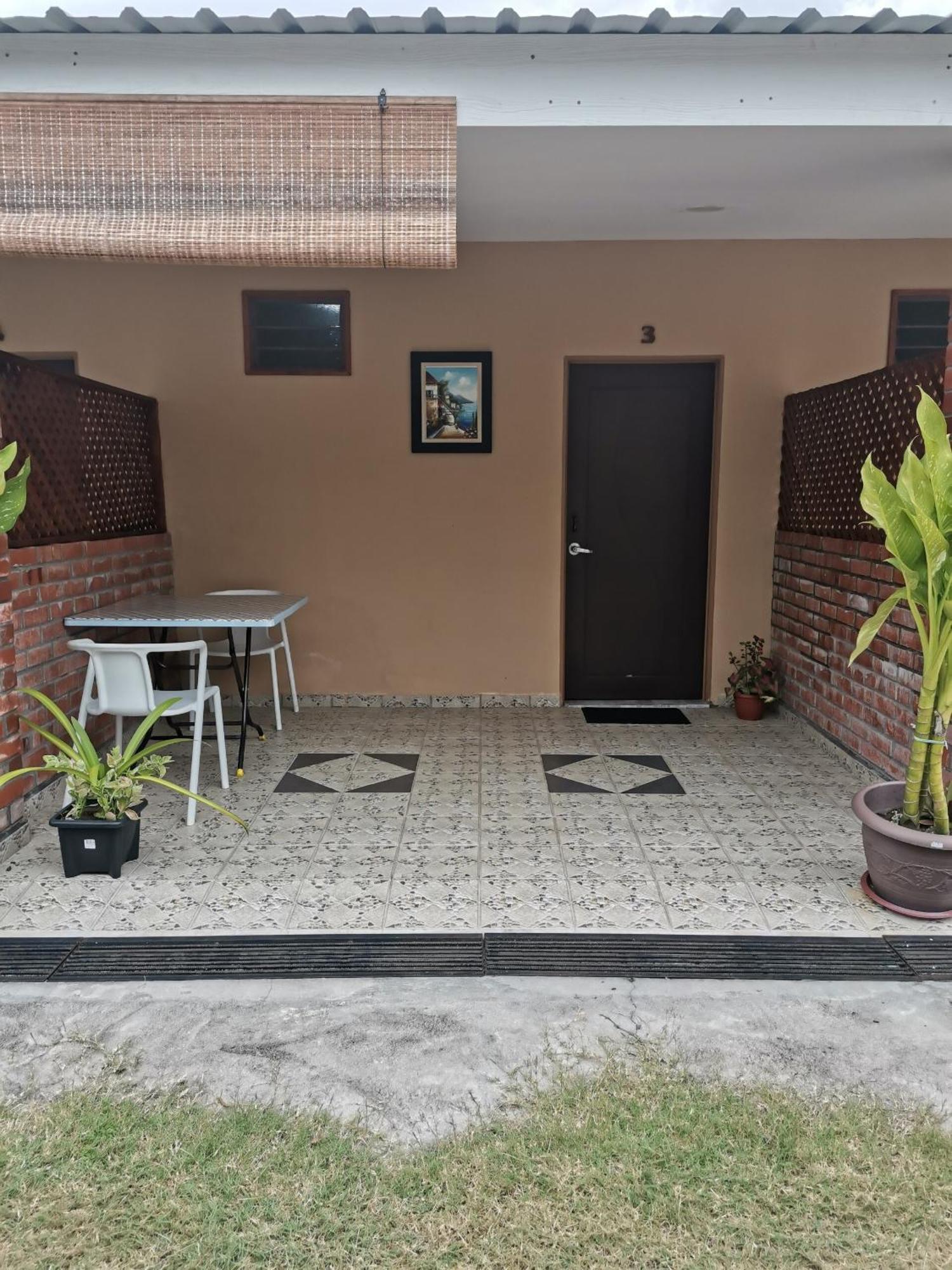Oyo Home 90348 Inspire Rooms Pantai Cenang  Exterior photo
